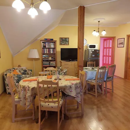 With A - C In 55117 * 巴拉通雷勒